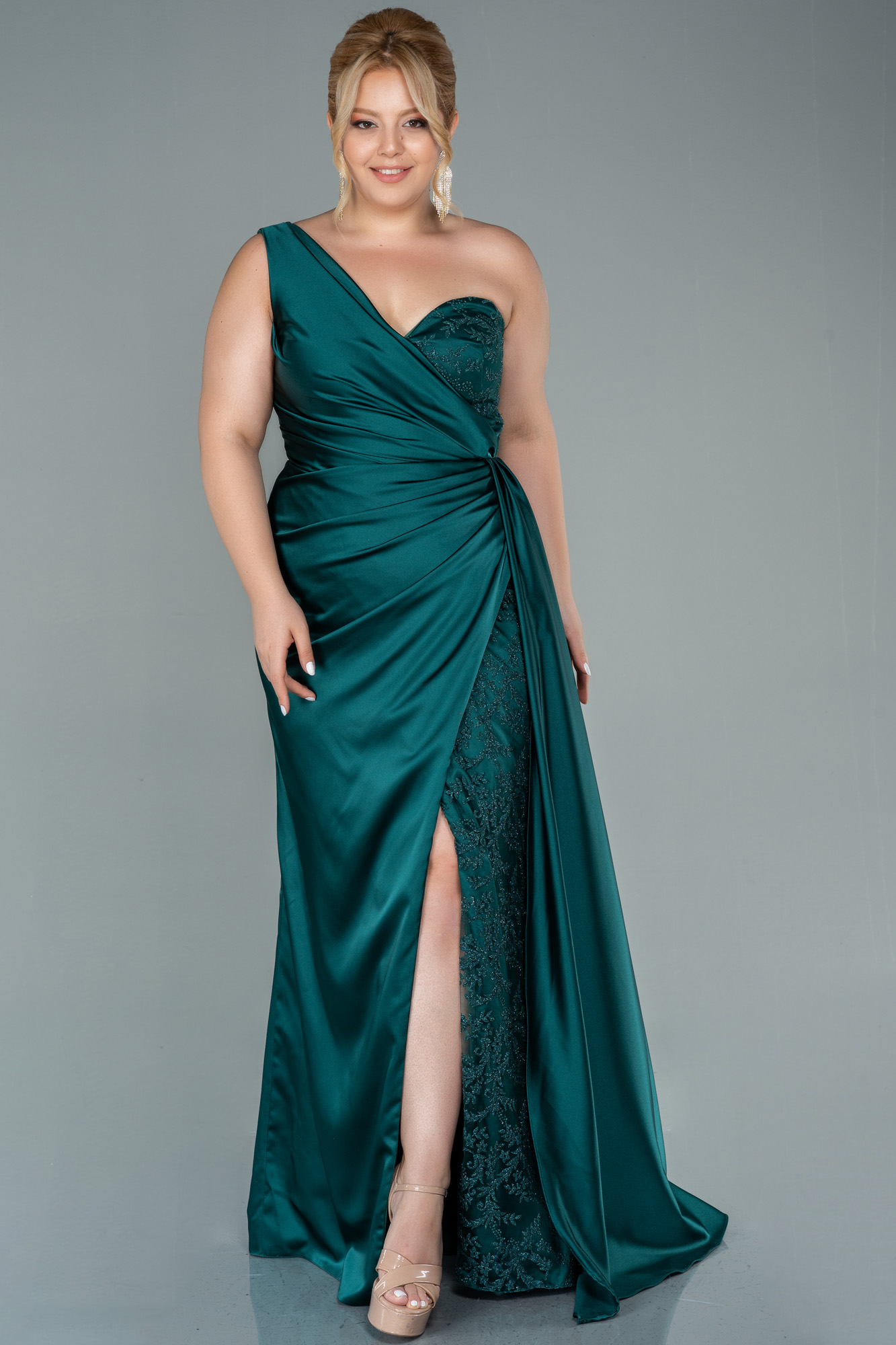 Long Tulle Dress with Deep V Neck Satin Sash Decor Emerald Plus Size