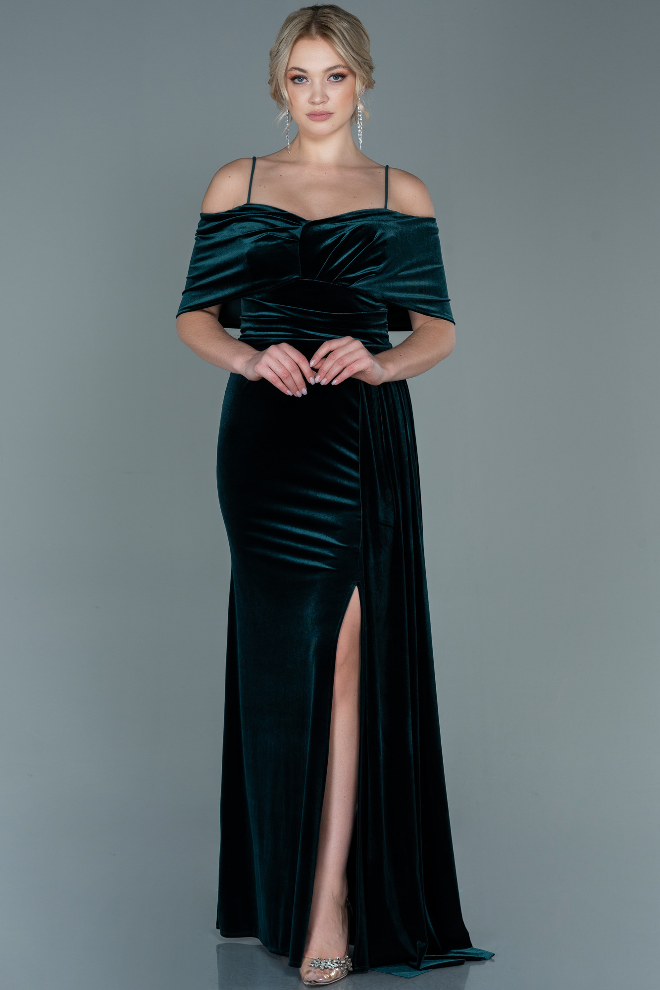 Long Emerald Green Velvet Evening Dress ABU2689 | Abiyefon.com