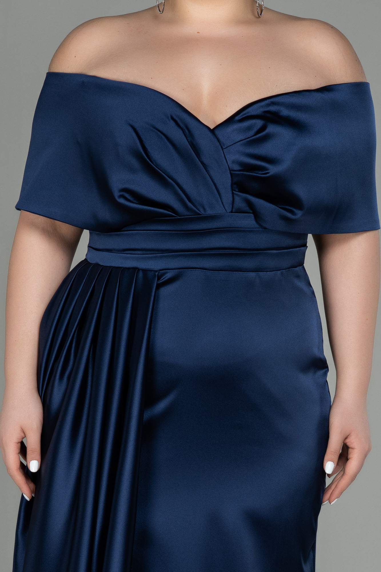 Plus Size Black All Over Print Lantern Sleeve Satin Dress