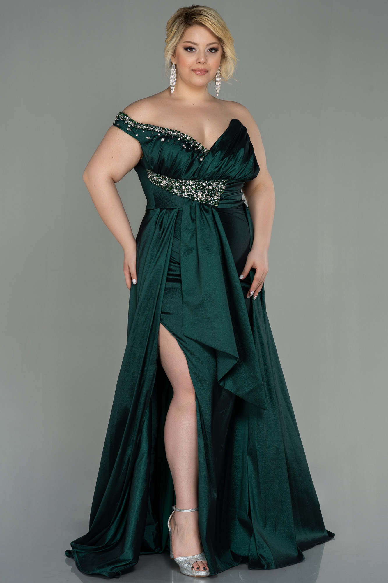 Long Emerald Green Plus Size Evening Dress ABU2995 | Abiyefon.com