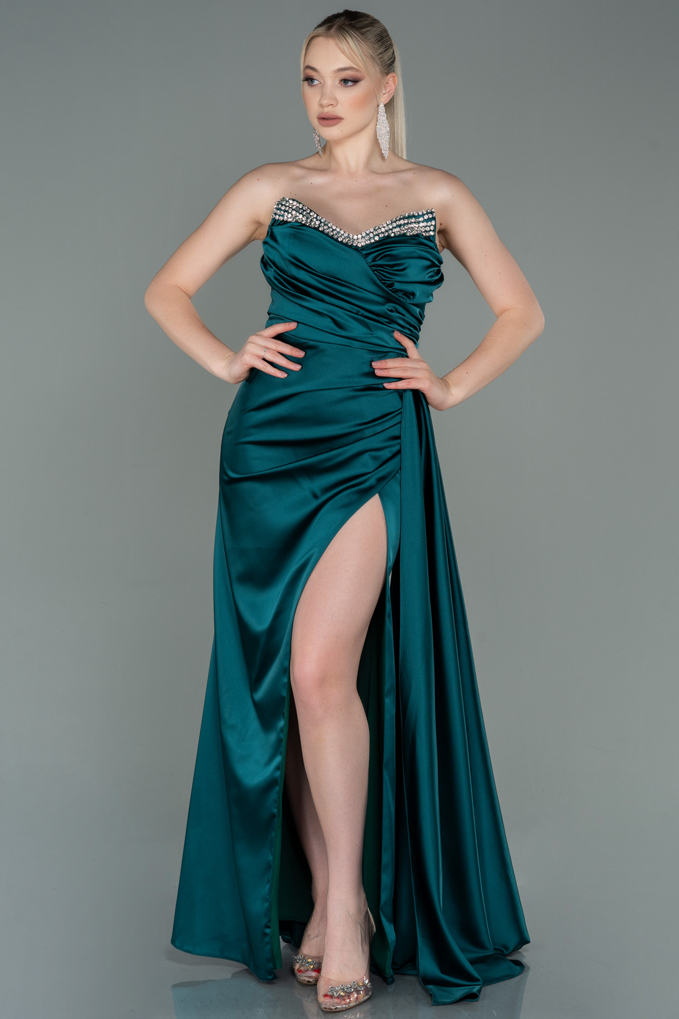 Sheath Emerald Green Long Satin Prom Dress Y6289 main image 1