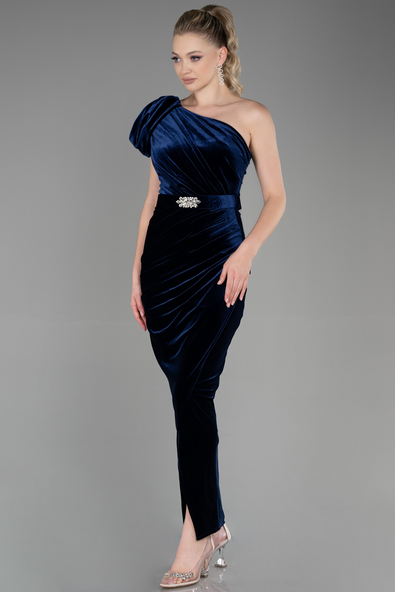 Naira Navy Blue V Neck Velvet Dress