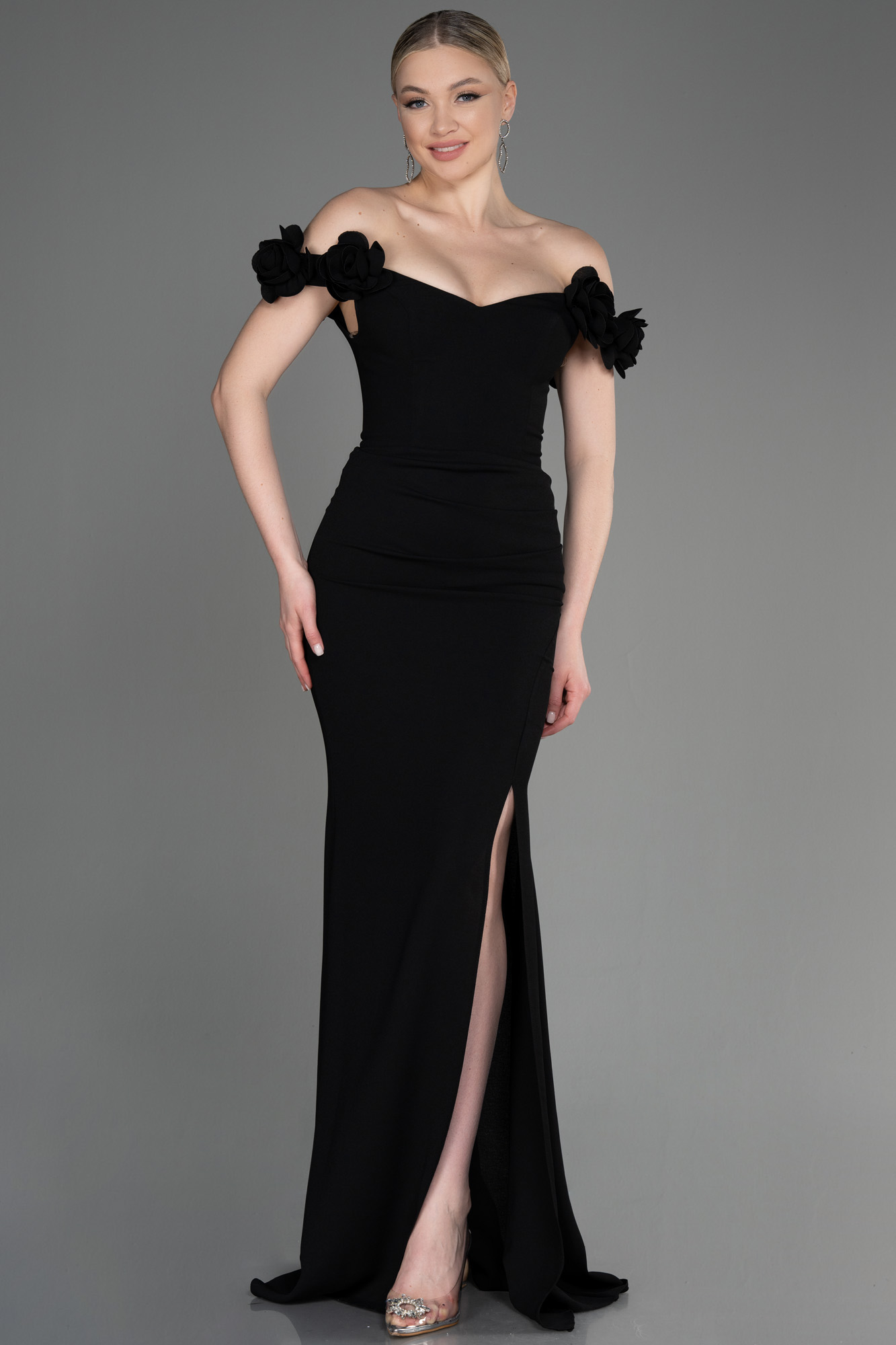Charming Black A-line Floor Length Plus Size Prom Dresses