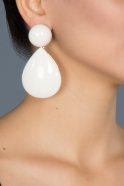 White Earring KB034