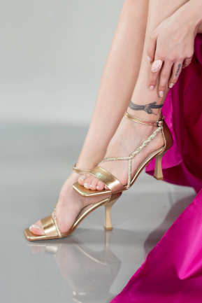 Gold Patent Leather Evening Shoe ABR1108