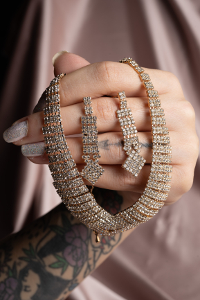 Gold Accessory Set UK969