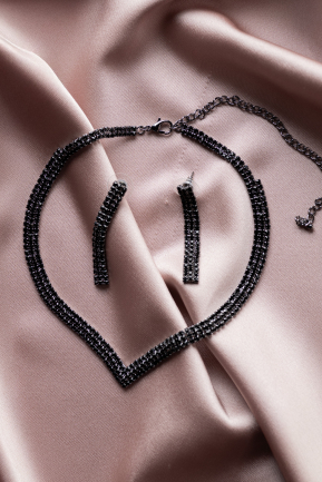 Black Accessory Set UK346