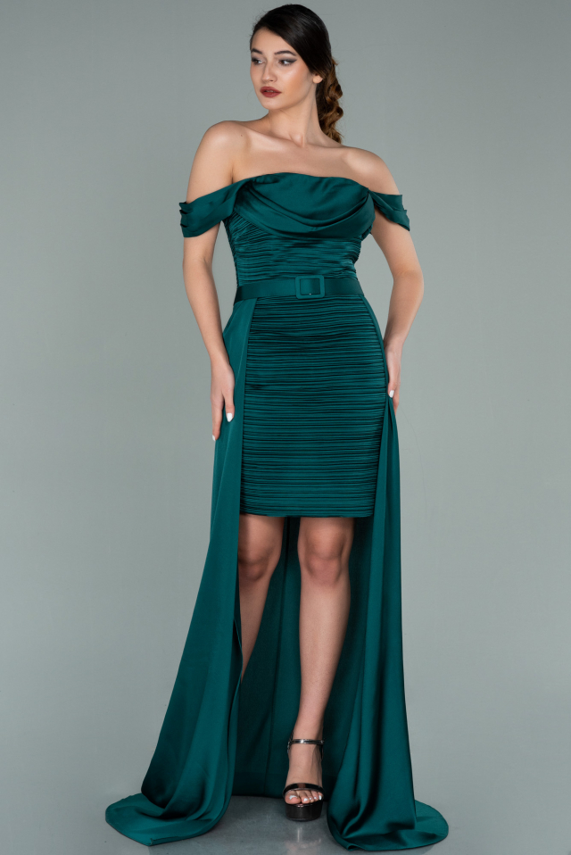 green emerald velvet dress Spaghetti Straps Dark Green Tight Homecoming Dress Appliques Cocktail –  prommirror main image 1