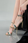 Gold Patent Leather Evening Shoe AB702