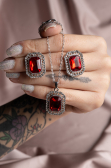Red Accessory Set UK955