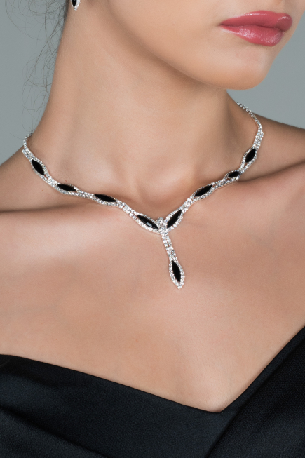 Black Accessory Set UK385