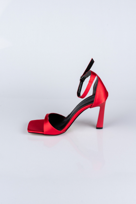 Red Satin Evening Shoe AB700