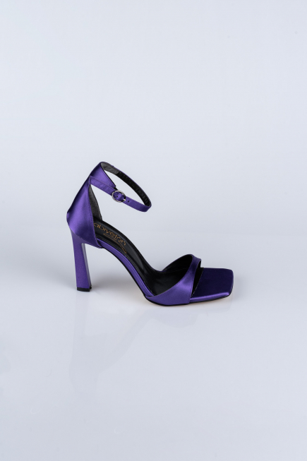 Purple Satin Evening Shoe AB700