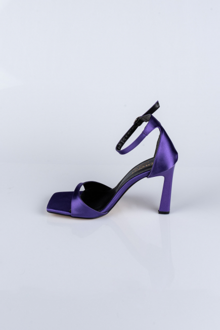 Purple Satin Evening Shoe AB700