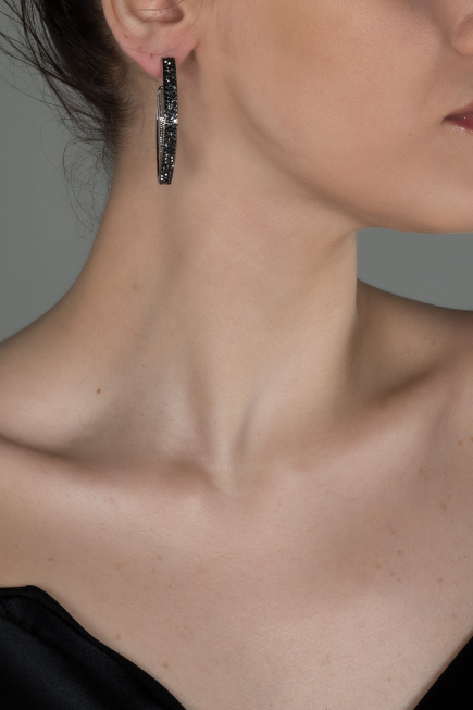Platinum Earring UK0170