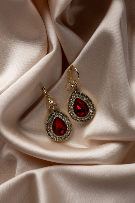 Gold-Red Earring UK527