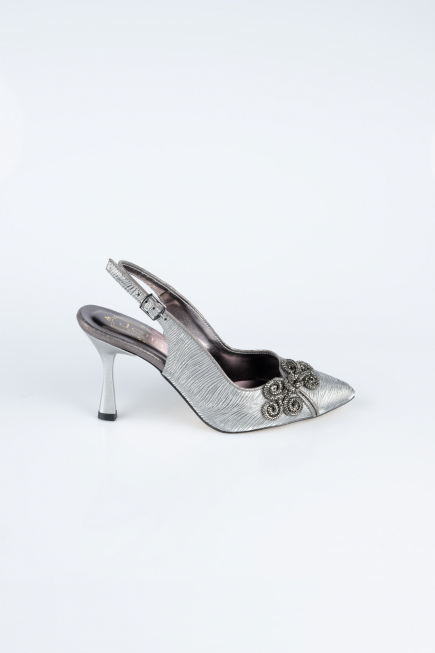 Platinum Laser Cut Evening Shoe MJ4101