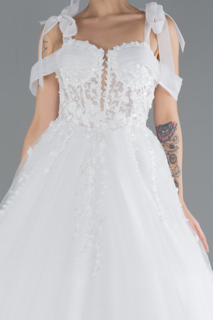 White Laced Long Princess Model Glitter Wedding Dress ABU4439