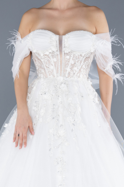 White Boat Neck Floral Embroidered Princess Wedding Dress ABU4572