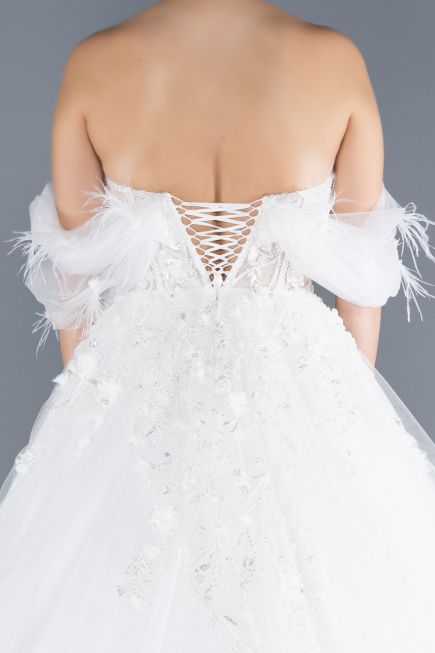 White Boat Neck Floral Embroidered Princess Wedding Dress ABU4572