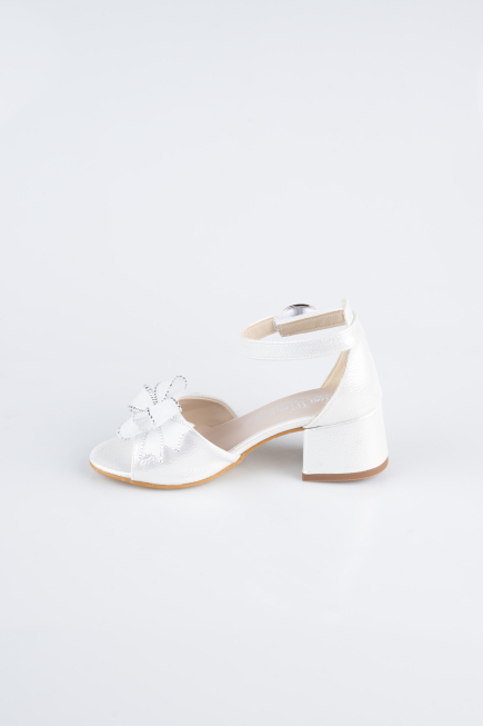 Pearl Skin Kid Shoe SE712