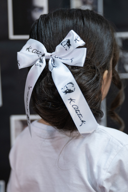 White Girls Hair Clip KTA2605